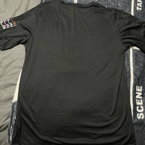 SOLD❗️Las Vegas Aces basketball T shirt 🌈🏀 - Picture 3 of 5